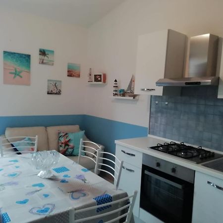 Prendas Antigas - Vacanze A Teulada Apartment Bagian luar foto