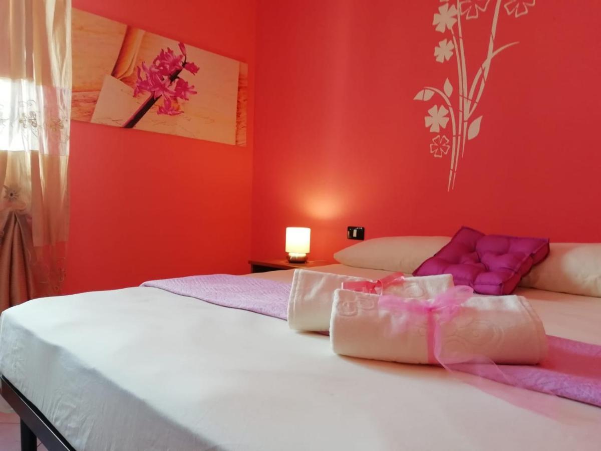 Prendas Antigas - Vacanze A Teulada Apartment Bagian luar foto
